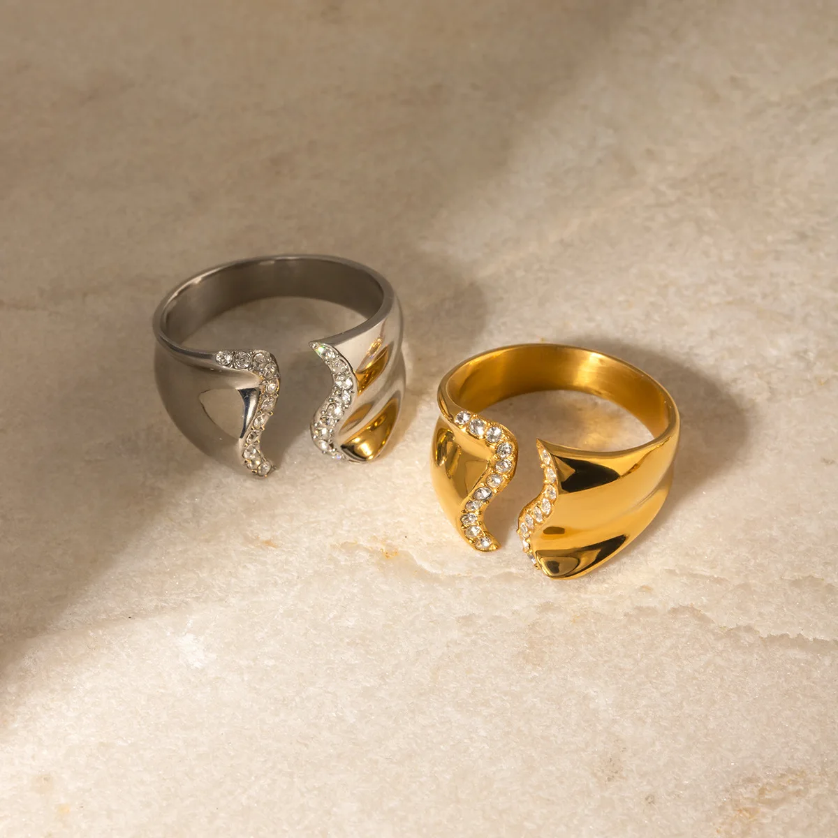

Stainless Steel PVD 18K Gold Plated Tarnish Crystal Open Rings For Woman Jewelry Wholesale Summer Trendy