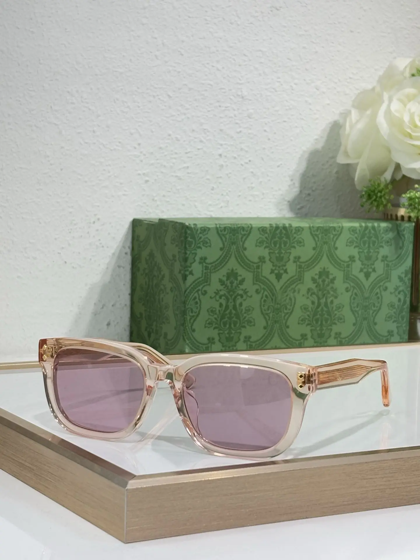 

Женские светло-розовые прозрачные квадратные солнцезащитные очки из ацетата с фиолетовыми линзами, свежие модные защитные очки