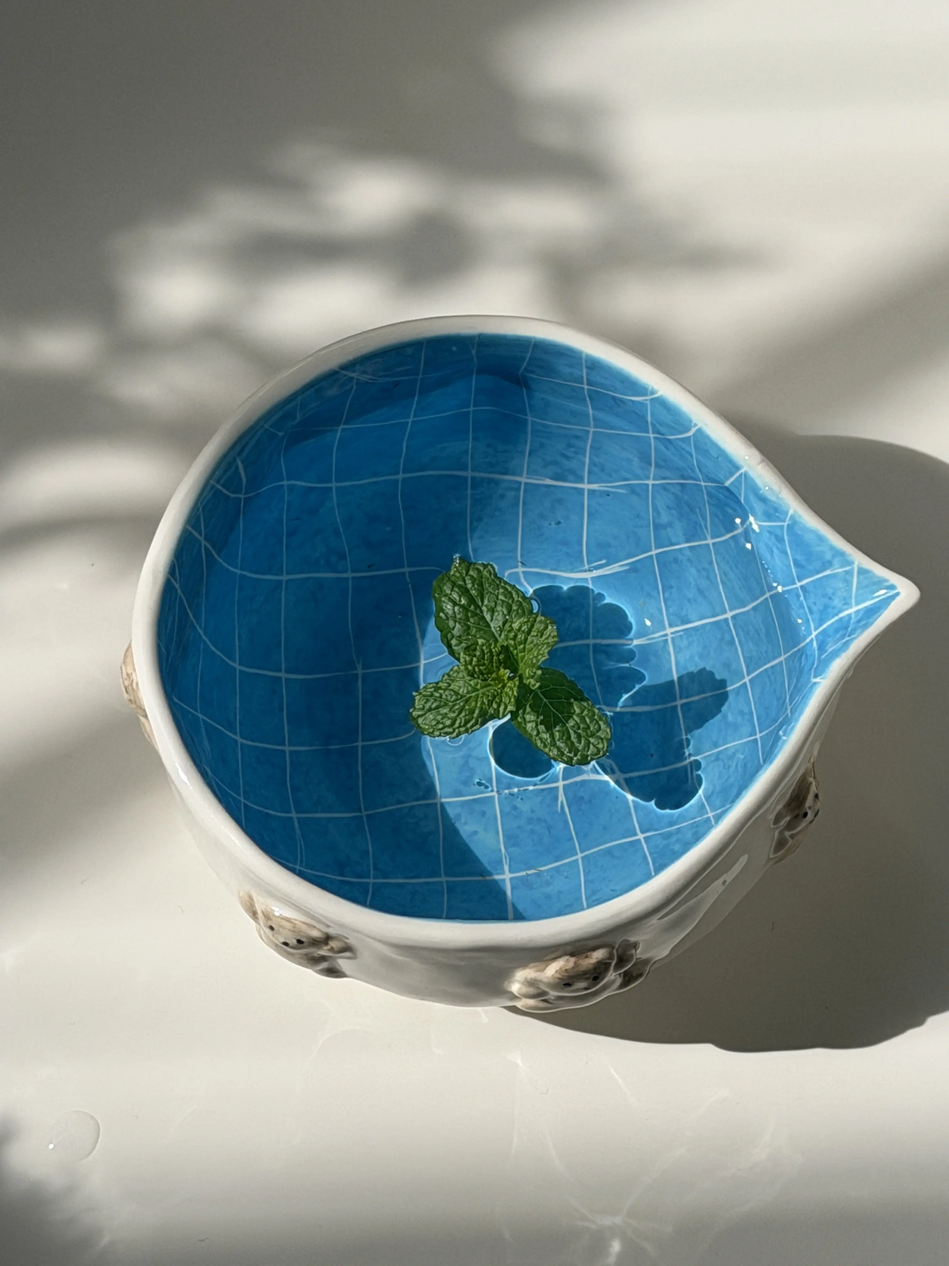 Creative Hand‑Painted Line Grid Ceramic Cup, Cute Cartoon Bear Pottery Fair Pitcher, Matcha Bowl, Tea Ceremony Tea Cup for Home