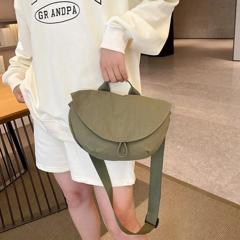 Bild 5: Frauen Umhängetasche Mode Versteckte Magnetische Taste Sport Reiten Taille Tasche Nylon Knödel Schulter Satchel Geeignet für Reisen