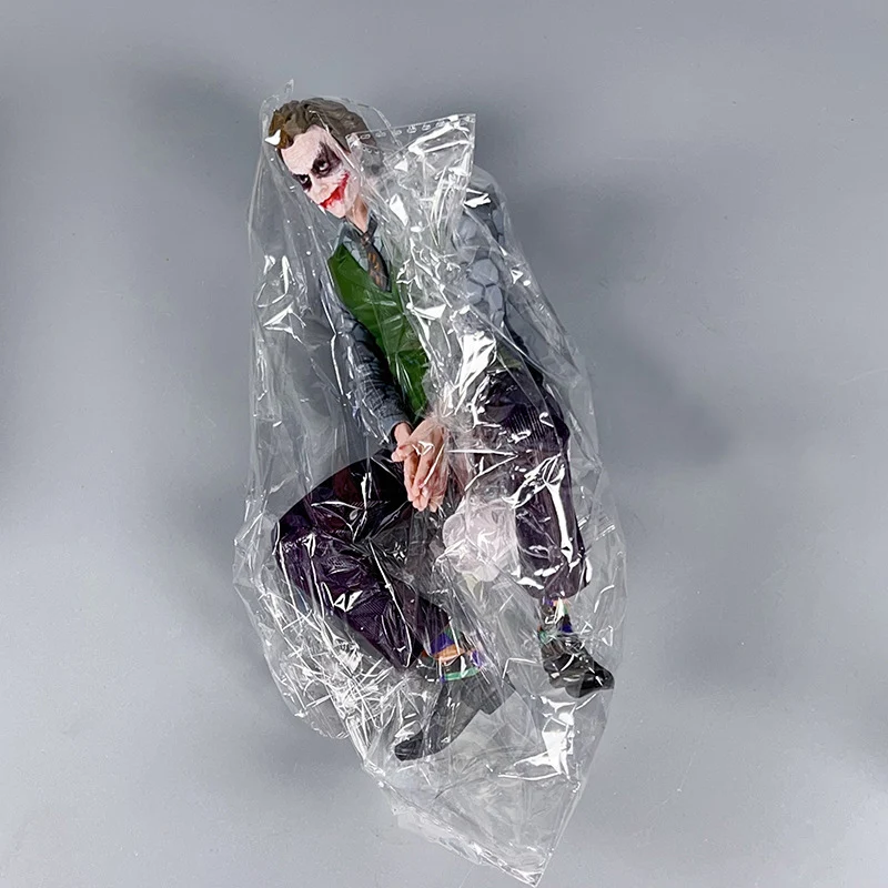 24cm Suicide Squad Joker Supervillain Model Doll Anime Detective Comics Joker Sitting Mafex Figures Gift Car Decoration Toy - view 6