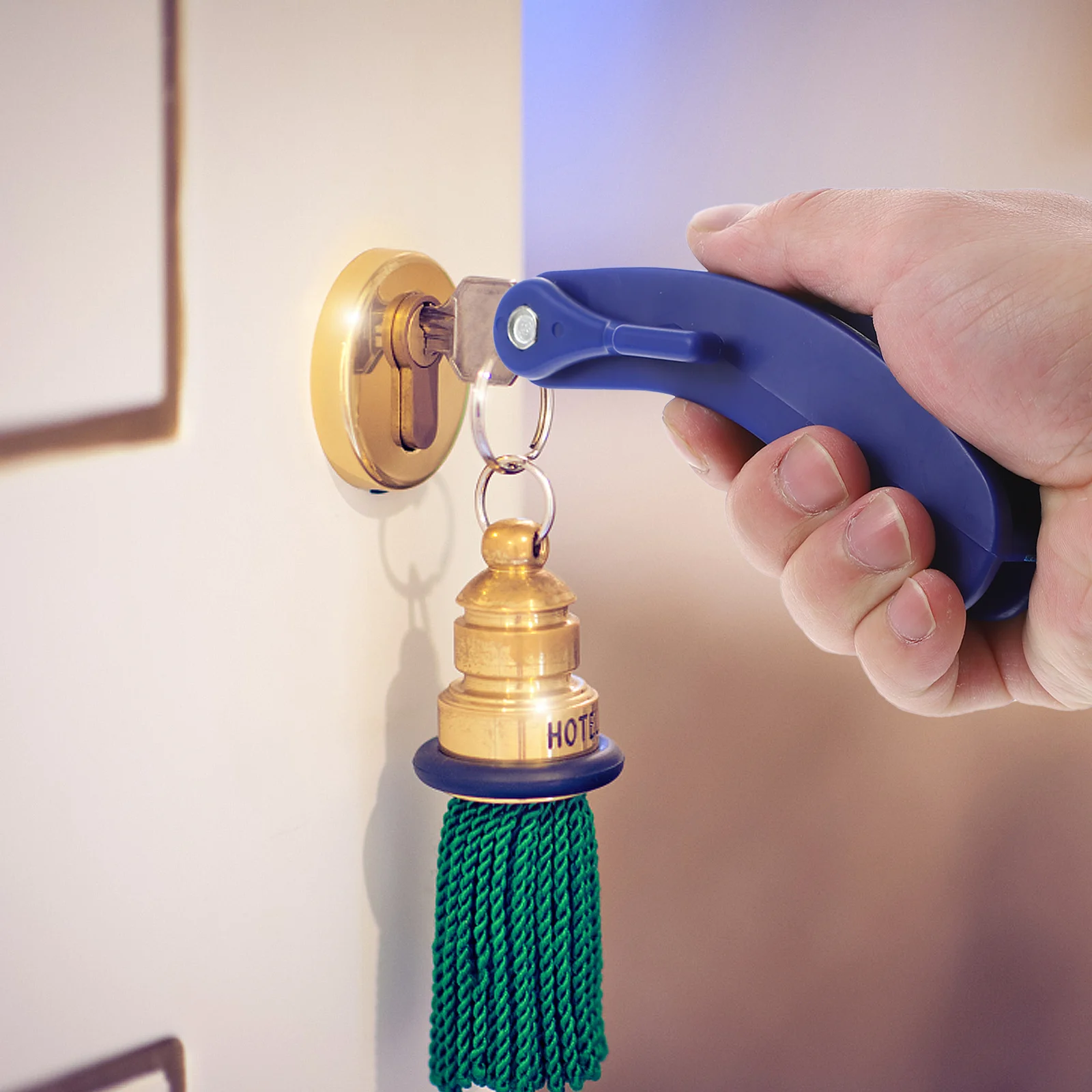 

Key Turner Aid for Arthritis Stiff Locks Elderly Hand Grip Support Two Keys Mobility Assistance Tool Home Office Use