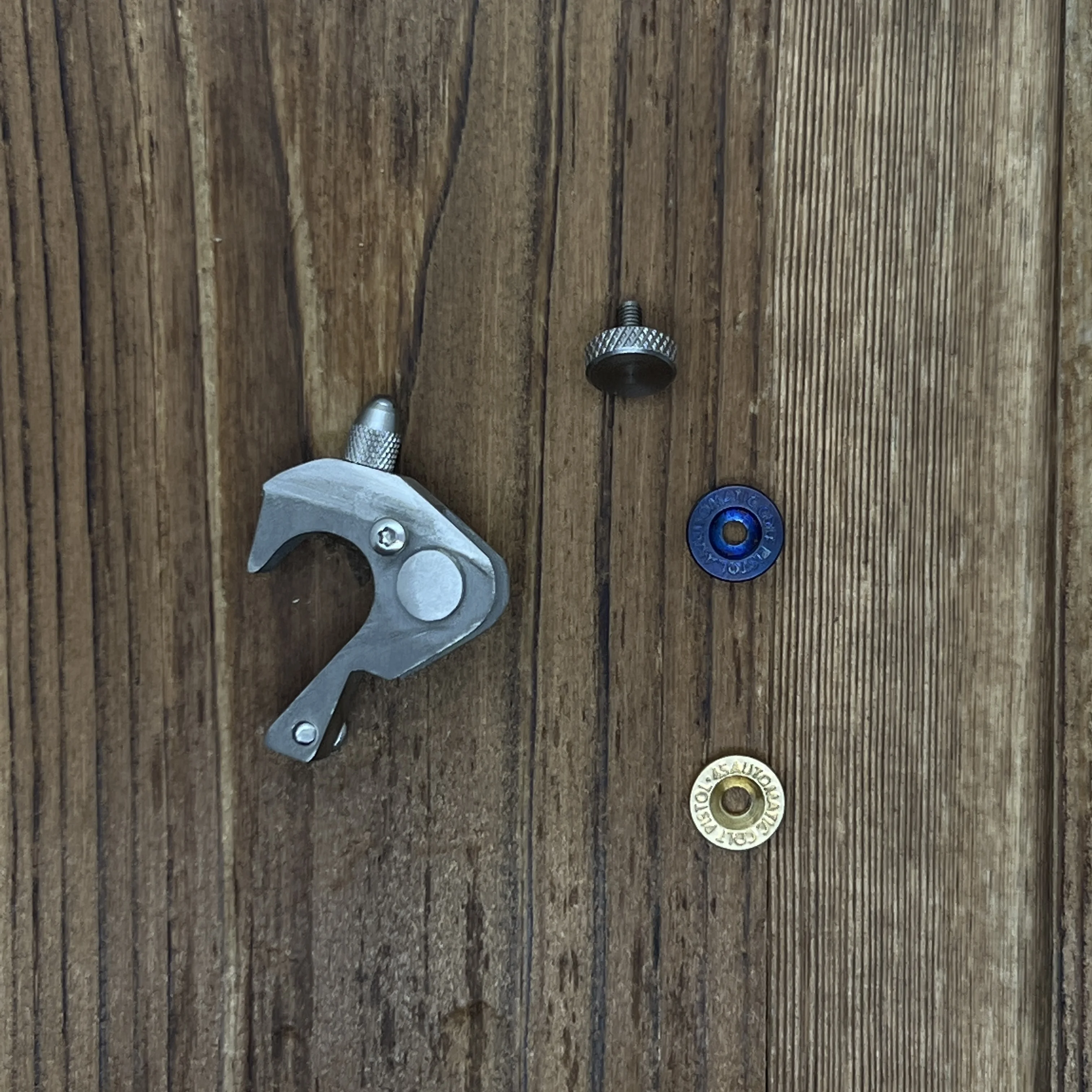 Hammer Window Glass Breaker made of Stainless Steel with M2.5 Screw Hole For Leatherman Skeletool DIY Accessories MOD