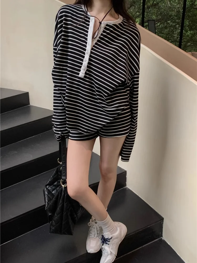 

ADAgirl Harajuku Stripe Print Long Sleeve Oversized T-shirts for Women Casual Sweatpants Shorts Two Piece Set Summer Autumn Sets