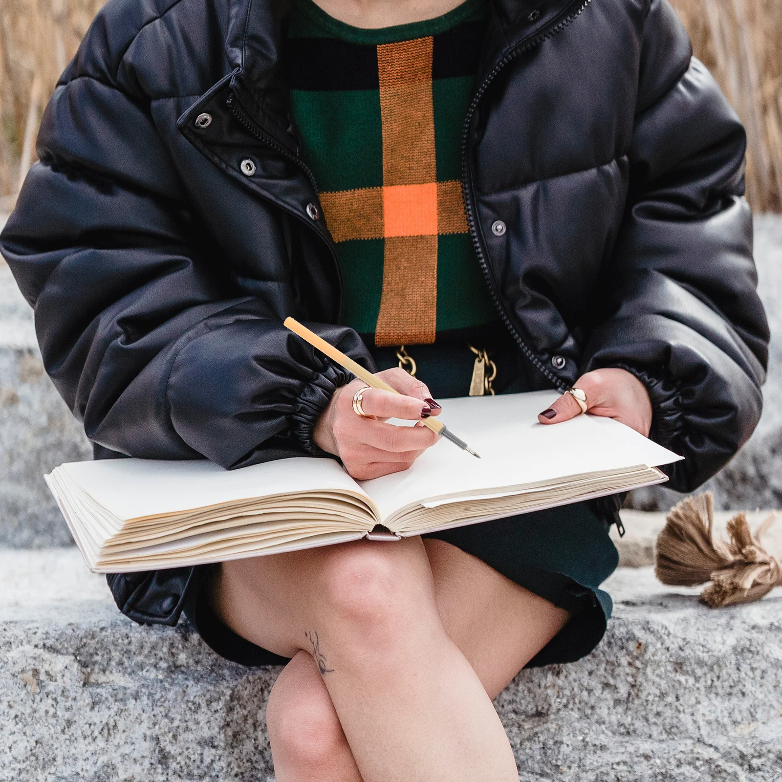 100Pcs Smooth Neutral Gel Pen Refills Easy Replace Portable Ink Refills for Students Drawing Writing Refill Replacements