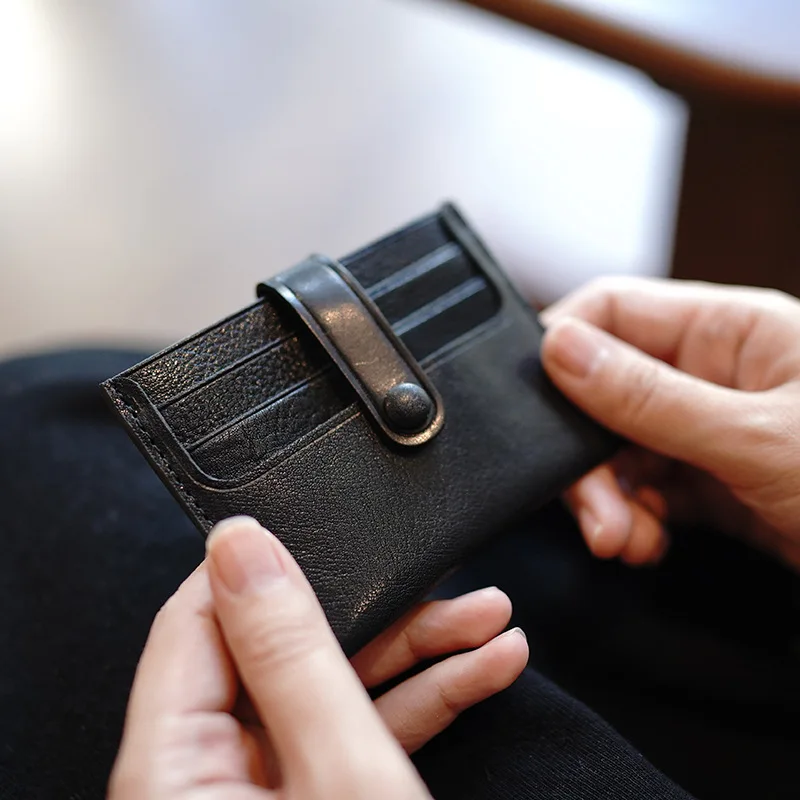 Portable card bag, fashionable and exquisite wallet, small driver's license, mini card, and simple card position.
