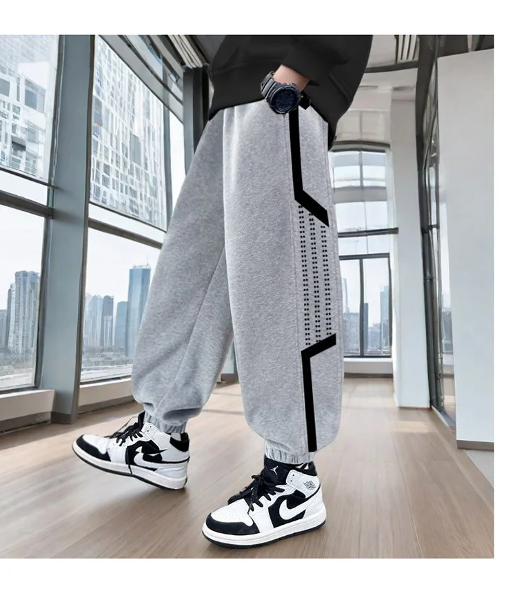 Hochwertige Jungen-Sporthosen, koreanische Kinderhosen mit Seitenstreifen, grau-schwarze lässige Baumwoll-Teenager-Jogginghosen, Kinderkleidung 5-14 Jahre – Detail 5