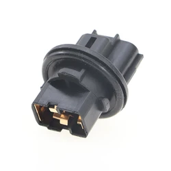 1Pcs Car Light Base T20 7443 Bulb Holder Socket 8112806470 For Toyota Camry Carola Accessories