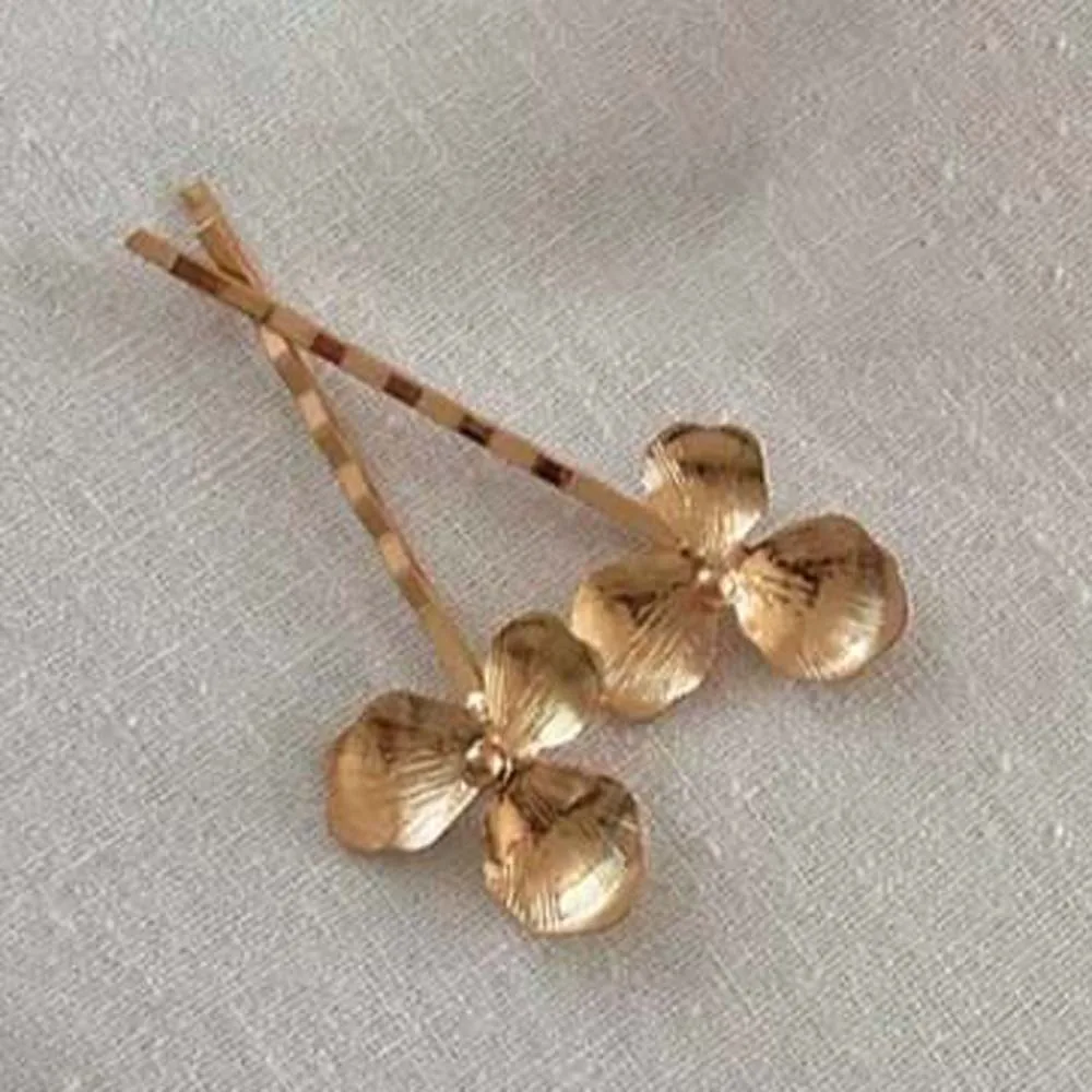 5pcs Elegant Golden Flower Hair Forks Hairstyle Tools Retro Pearl Side Clips Hair Accessories French Style Wave Alloy Barrettes