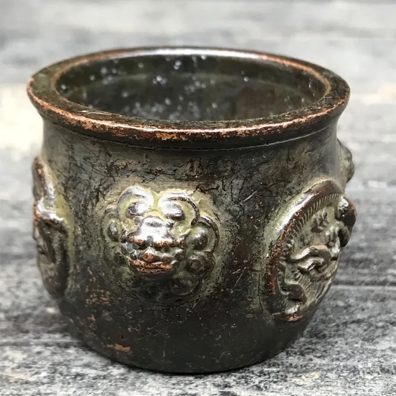 Old Chinese Antique Bronze Collection Imitation Ancient Brass Lion Head pattern jar Incense Burner Xuan Character Retro Ornament