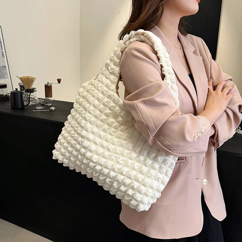 2024 New Cloud Bubble Pleated Feeling Commuter Single Shoulder Vest Bag Simple Handbag Large Capacity Crossbody Bag