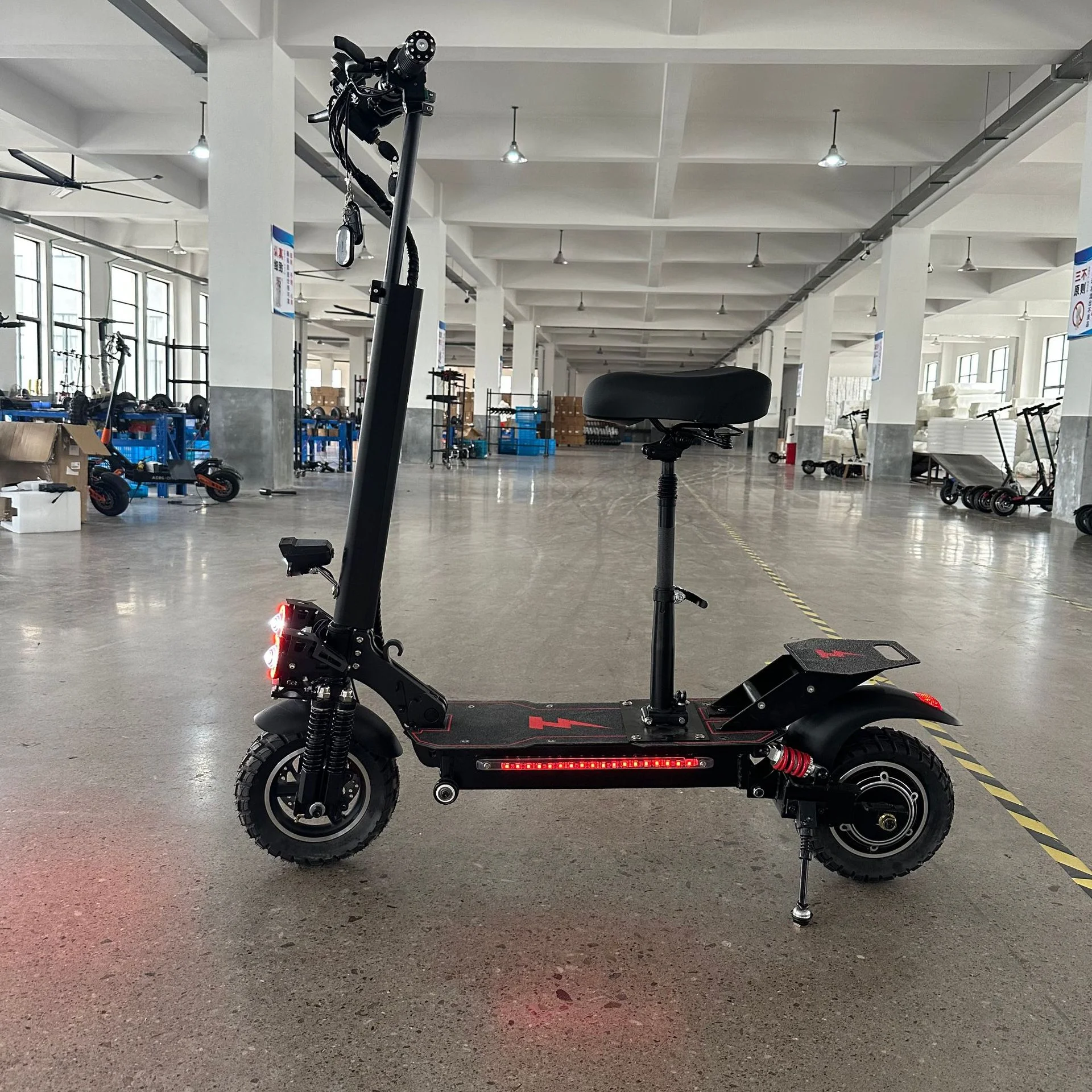 デュアルモーター1000w電動スクーター10インチオフロードスクーター大人用48v 18ah電動スクーター