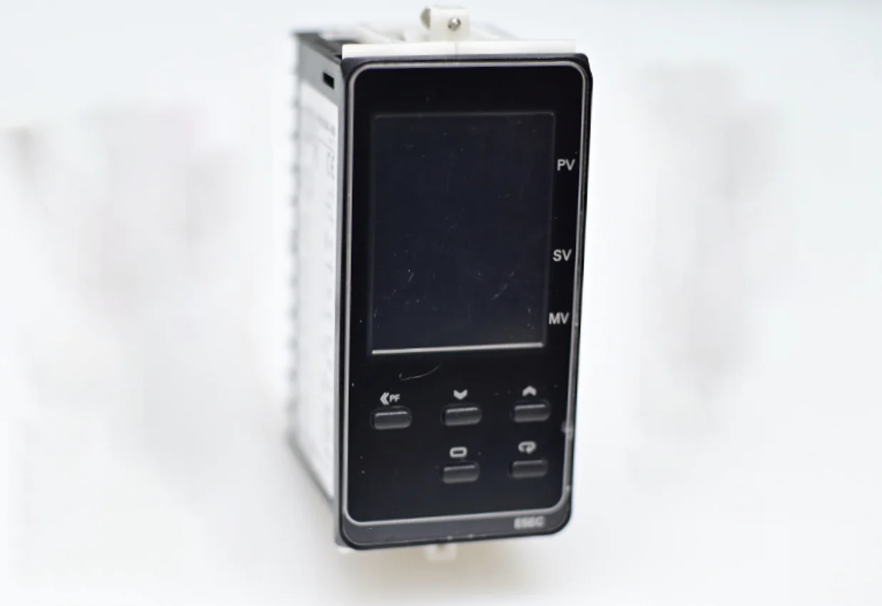E5EC-QR2ASM-808 Smart Temperature Controller E5EC-CR2ASM-804 E5EC-RR2ASM-800