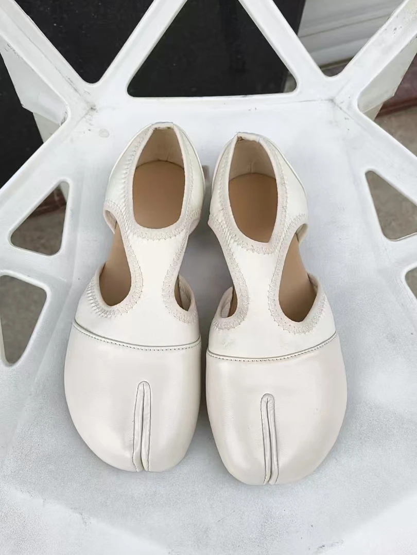 2026 Modische Damen-Markenschuhe Mary Janes Sommer Split-Toe Walking Sneakers Lässige Loafers Designer Schwarze Ballerinas Sandalen – Detail 5