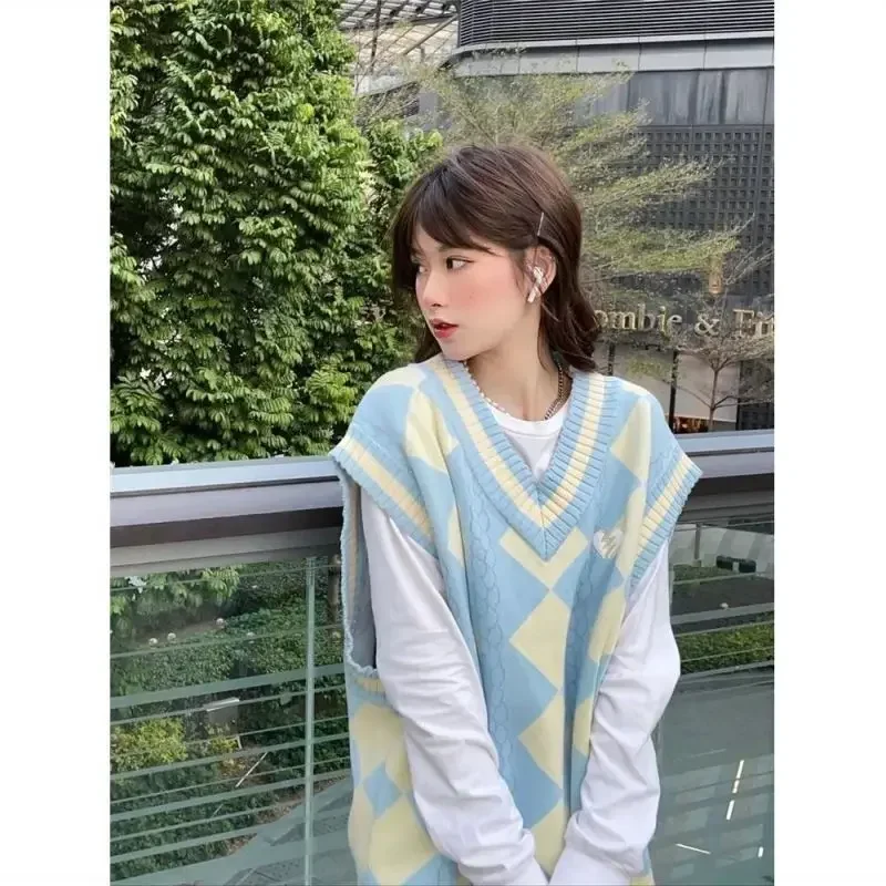 Słodki sweter z dekoltem w serek Oversize bez rękawów kobiety Y2k niebieski kontrastowy kolor krata japońskie swetry z dzianiny kamizelki styl Preppy luźne