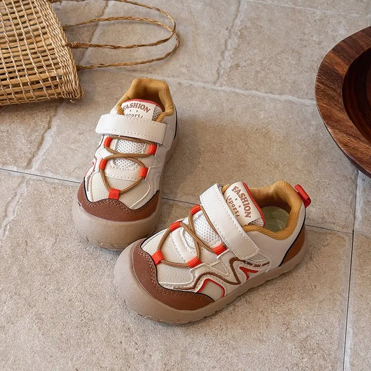 Kinder-Sportsneaker Leichte Freizeitschuhe für Jungen und Mädchen mit Klettverschluss Niedrige Wanderschuhe mit farbenfrohem Design – Detail 3