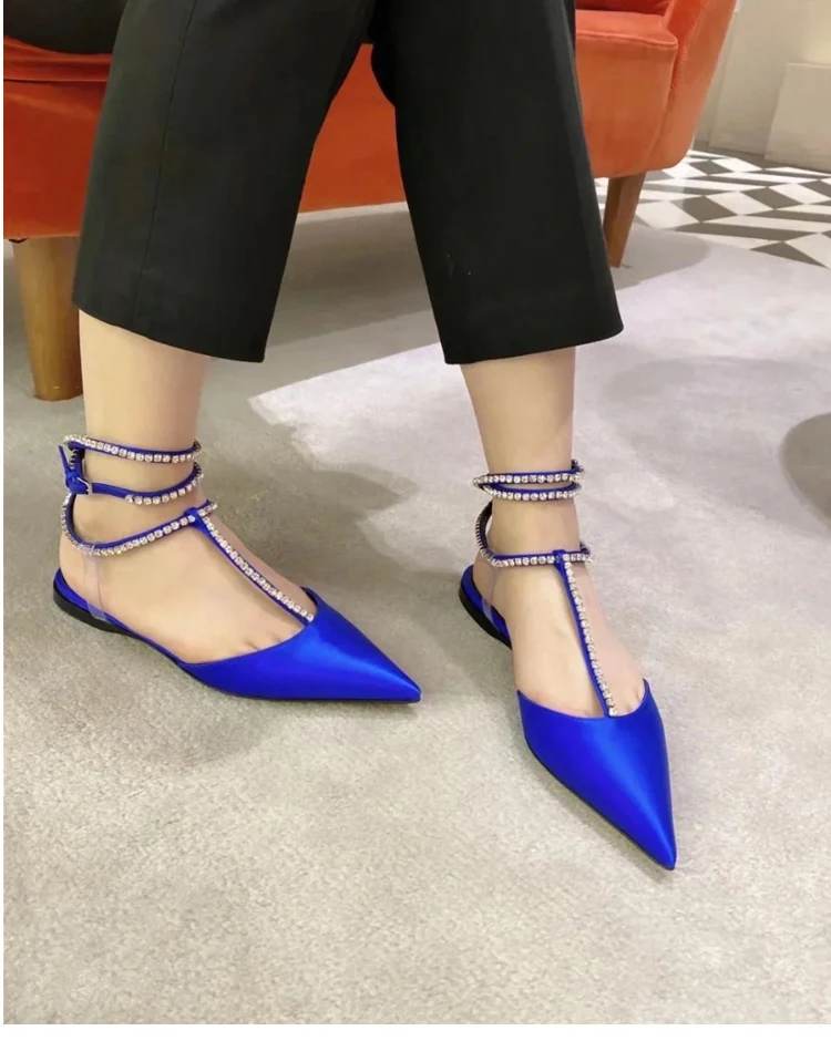 

Luxury New Pointed Toe Silk Surface Rhinestone Wrapping Sandals T-Strap Flat Heels Dress Versatile Women's Single Shoes Flats