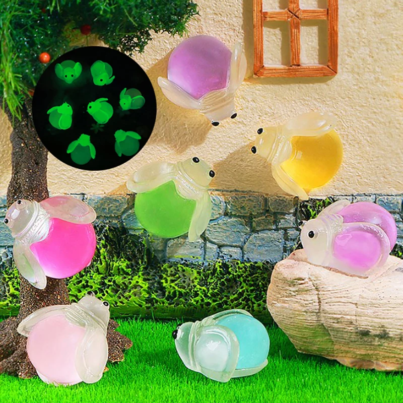 

10pcs/Set Resin Accessories Luminous Mini Firefly Micro Landscape Ornament Outdoor Glowing Miniature Moss Home Decoration