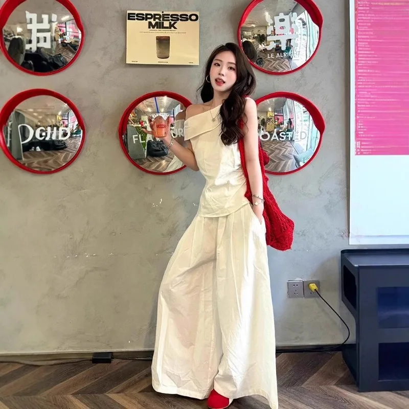 

2026 Spring New White V-Neck Halterneck Open Back Camisole Vest Women's Summer Wear High-end Chic Pure Desire Sleeveless Top