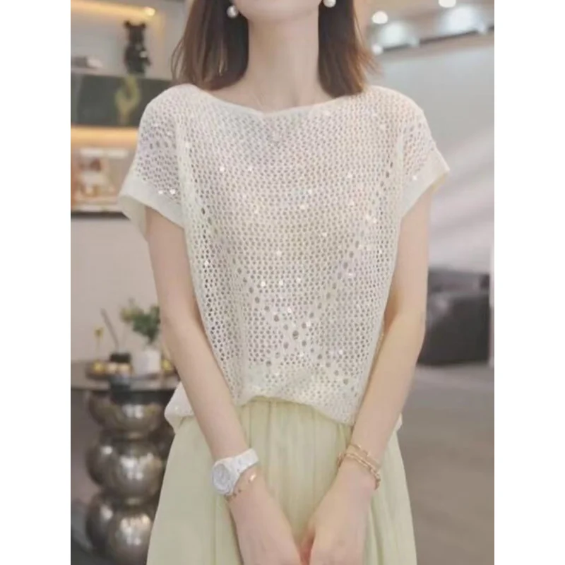 Women'S Crew Neck Solid Short Sleeve Top Sequin Panel Detail Glitter Accent Chic Party Outfit Night Out Look Lightweight