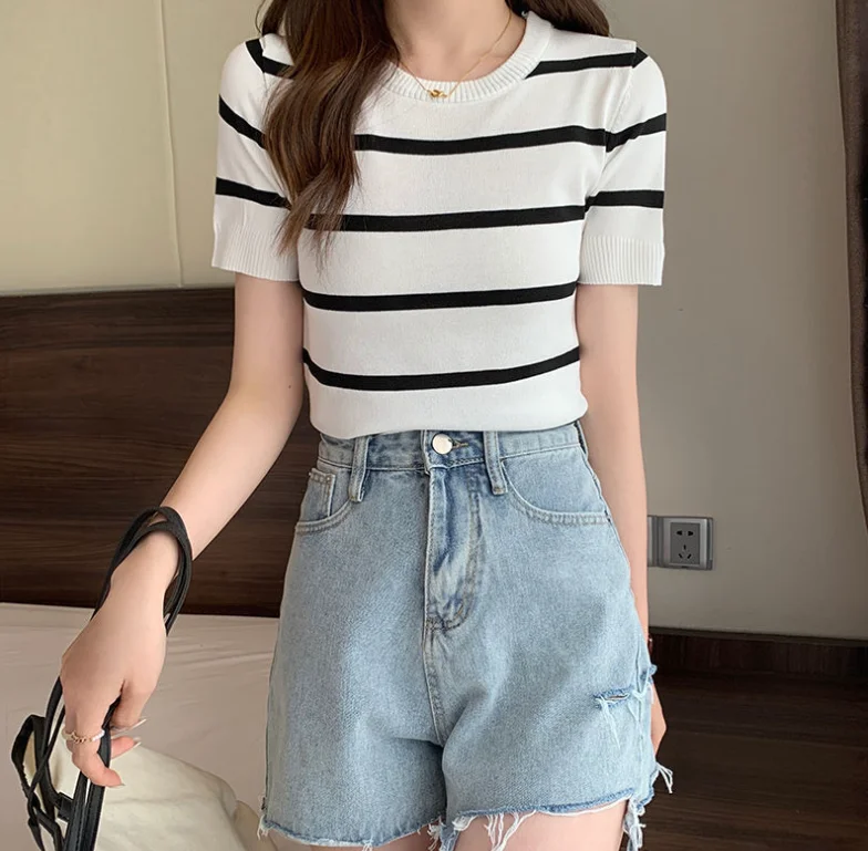 Spring/Summer New Fashion Short Sleeved Striped Round Neck Slim Fit Knitted T-shirt For Women,5 Colors