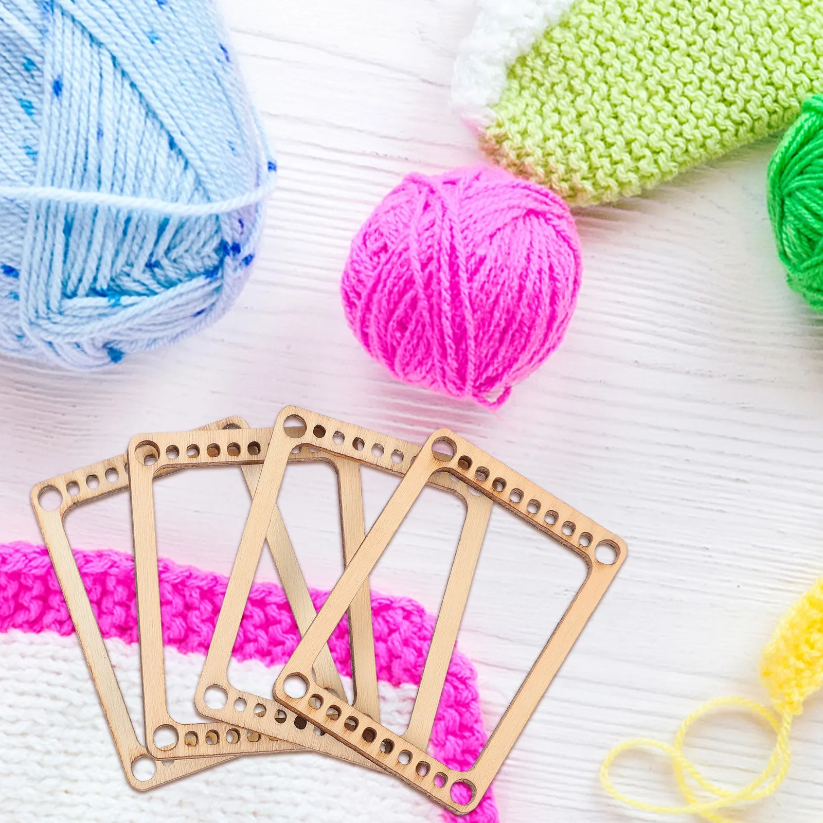 4Pcs Mini Weaving Board Handcraft Weave Tool Small Wooden Loom for Bracelets Necklaces Crafting Portable Weaving Loom