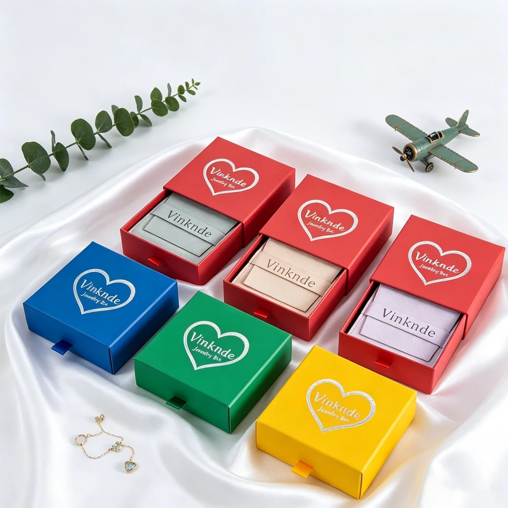

50Sets Custom Logo 9x9x2.5cm Jewelry Drawer Box 8x8cm Microfiber Strip Bags For Bracelet Earrings Rings Necklace Brooch Oil Key