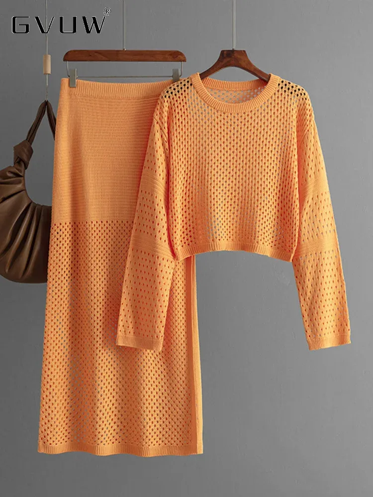 

GVUW Knitted Fashion 2 Pieces Set Hollow Round Collar Full Sleeve Top + Straight Skirt New 2024 Autumn Solid Color Sets 17G7403