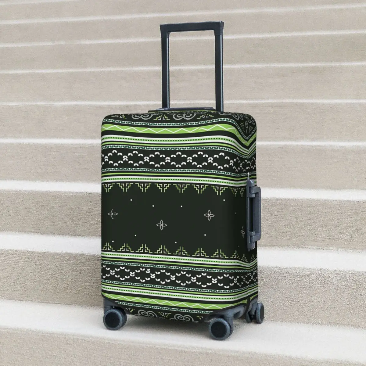 غطاء حقيبة Green Hmong Winter Wonderland غطاء حماية مرن لأمتعة السفر مقاس 18-32 بوصة