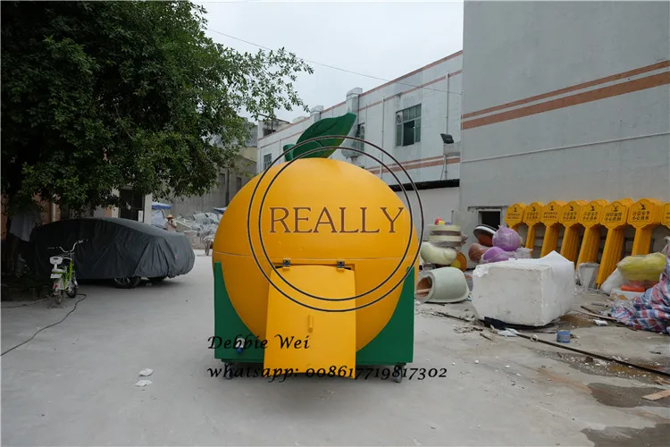 Carro de servicio de cocina móvil callejero de fibra de vidrio con forma de fruta, quioscos de comida a la venta