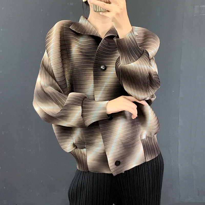 2026 Spring New Women's Pleated Lightweight Coat, Stand-up Collar Single-breasted Small-Print Casual Top