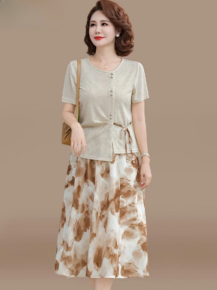 

Ele Mommy Summer Outfit ort Sve T-irt And Midi Skirt Two-Piece Set Faionable Loose Fit Polyester Blend Floral Print