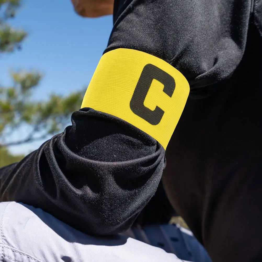 

4pcs Captain Armband Soccer Football Adjustable Wear-Resistant Team Leader Band Bright Color Outdoor Match Tool