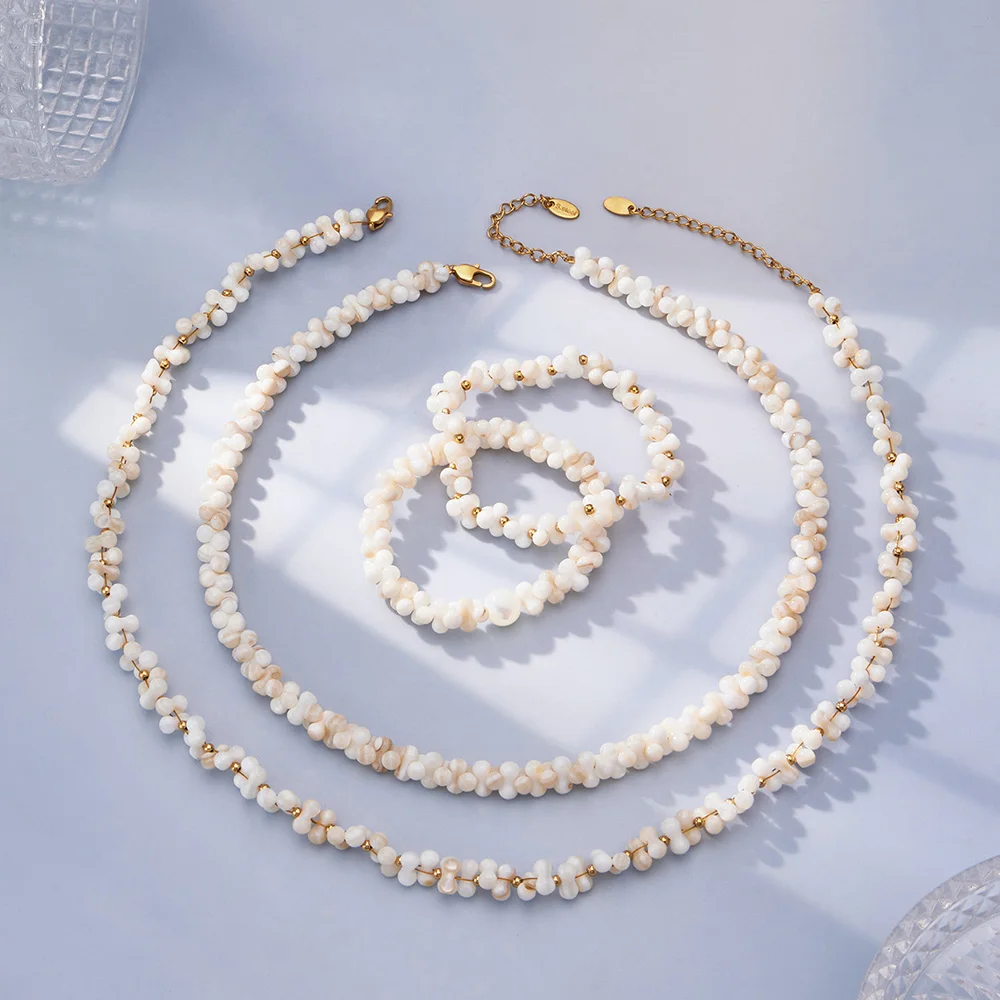 Elegante Halskette mit unregelmäßigen Perlen in natürlicher Muschel-Knochen-Form für Damen, Schlüsselbeinkette aus Edelstahl, vielseitig für den Alltag