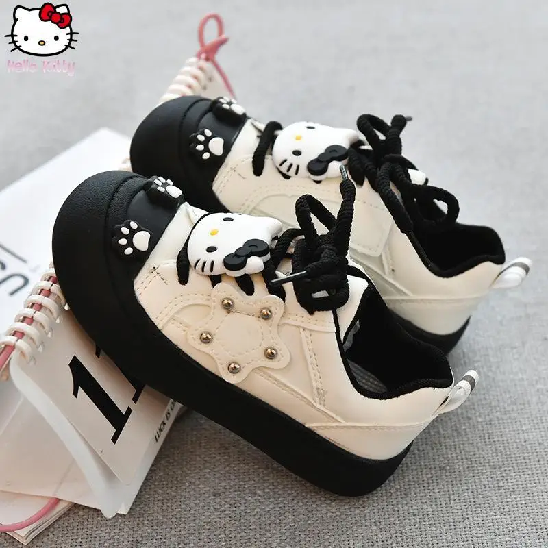 

Sanrio/Board Shoes для девочек Hello Kitty Kawaii, новые туфли для папы, осенняя студенческая модная обувь с героями мультфильмов в стиле аниме, спортивная обувь для отдыха на мягкой подошве
