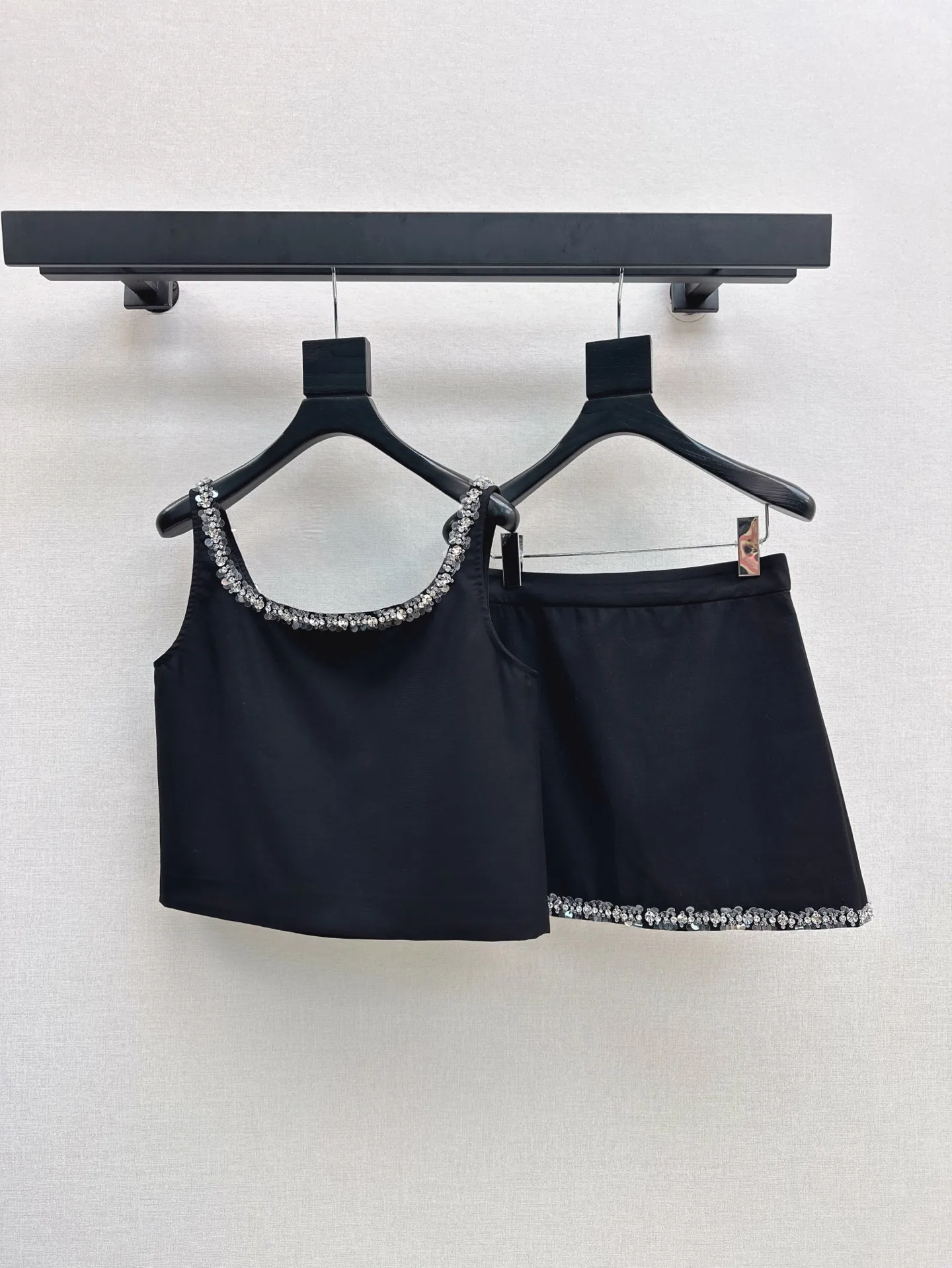 

Women's nail drill short camisole vest short skirt set woman 2 pieces sets woman's dress Skirts crop top