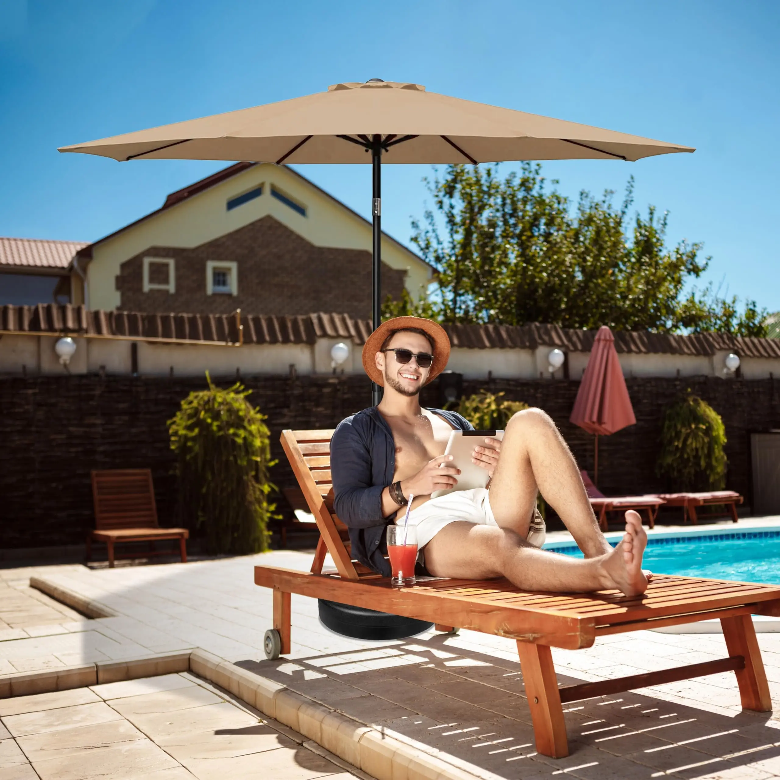 مظلة فناء خارجية مقاس 9 بوصات، مظلة طاولة السوق مع 8 أضلاع قوية، زر ضغط وإمالة وكرنك للحديقة والساحة وحمام السباحة #2