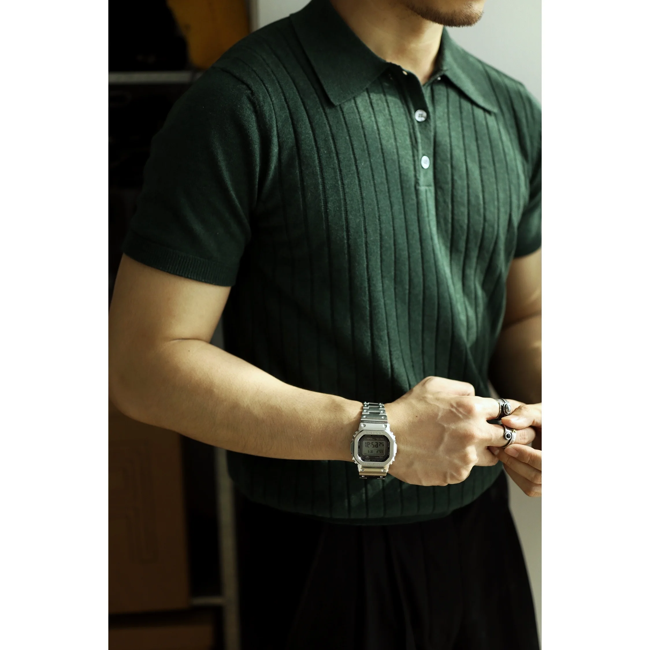 

Light Knitted ort Sve T-irt Ice Silk Collar Men's Faionable Summer Casual Slim Fit Youthful Energy Sle