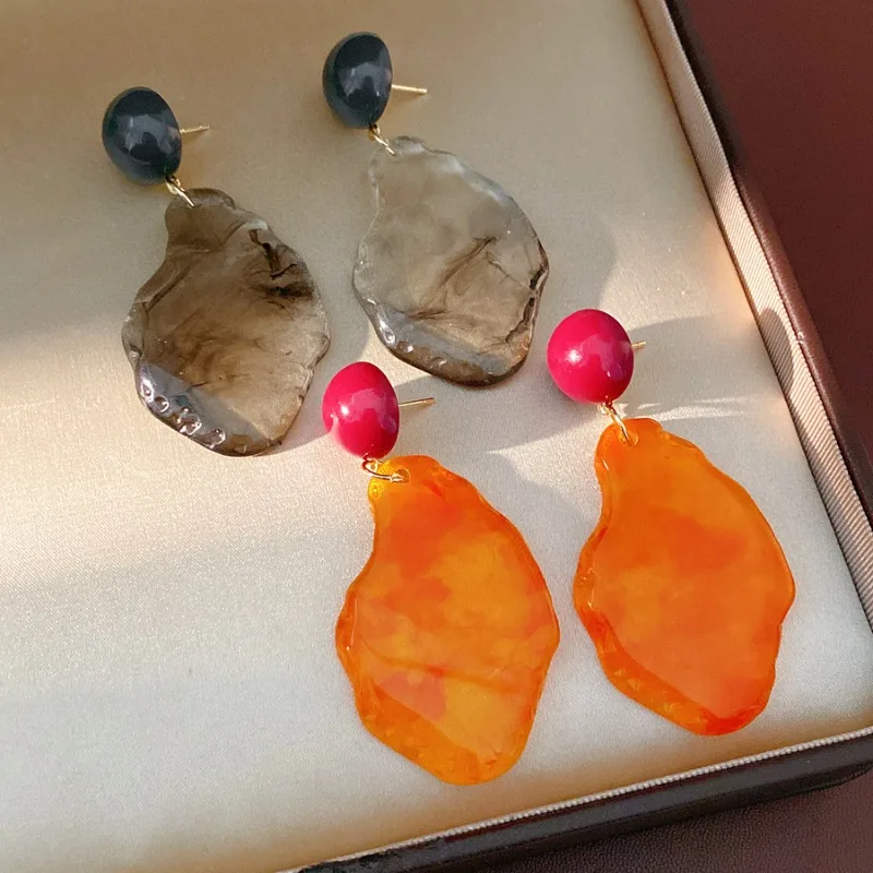 

Korean Fashion Irregular Acrylic Drop Earrings Delicate Statement Jewelry for Women Party Trending Daily Versatile Earrings