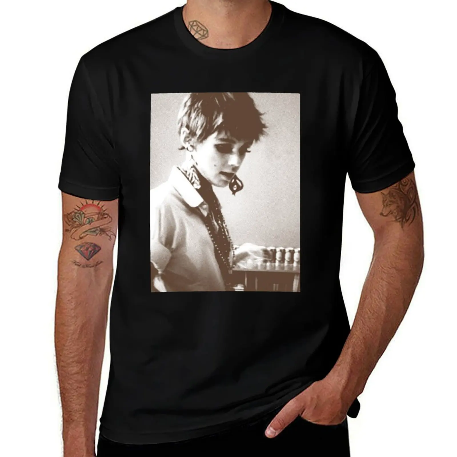 

Edie Sedgwick Photography Andy Warhol Sixties It Girl sixties T-Shirt t shirts for man slim fit man t shirt heavy cotton T-Shirt