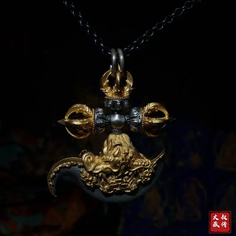 

Подвеска Yuedao из чистого серебра 925 пробы для мужчин и женщин, аксессуар для тибетских культурных игр, ожерелье, изысканно резной ретро-панк, топор Vajra