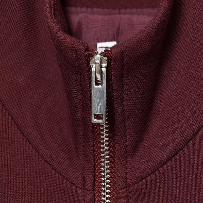 Wijnrood kort vluchtjack voor dames, volledige ritssluiting, opstaande kraag, losvallende jas met zakken, trendy casual stijl