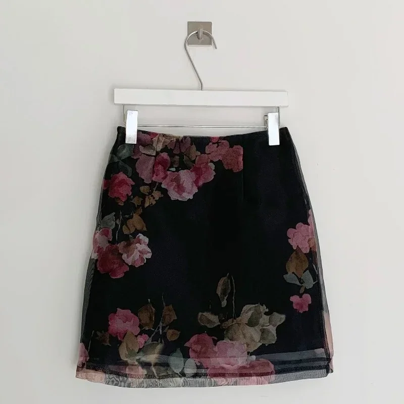 2024 Wiosna Lato Nowe Koreańskie Szykowne Eleganckie Spódnice Damskie Wysoka Talia Pakiet Hip Mini Jupe Vintage Floral Print Gauze Mujer Faldas