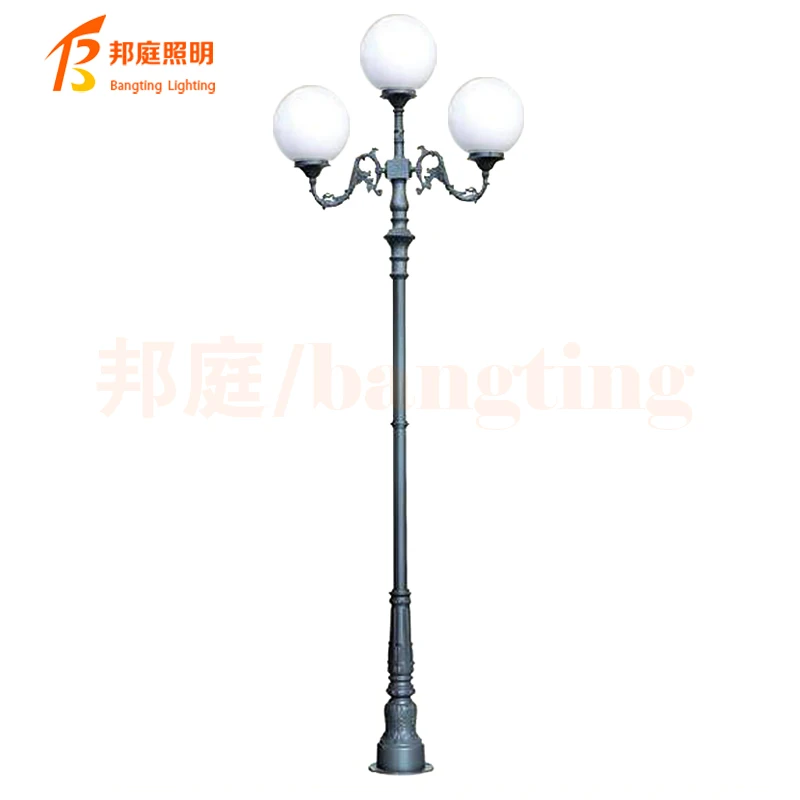 Outdoor Classic European Style Waterproof Antique Street Light Aluminum Outdoor Pole Garden Light Street Light