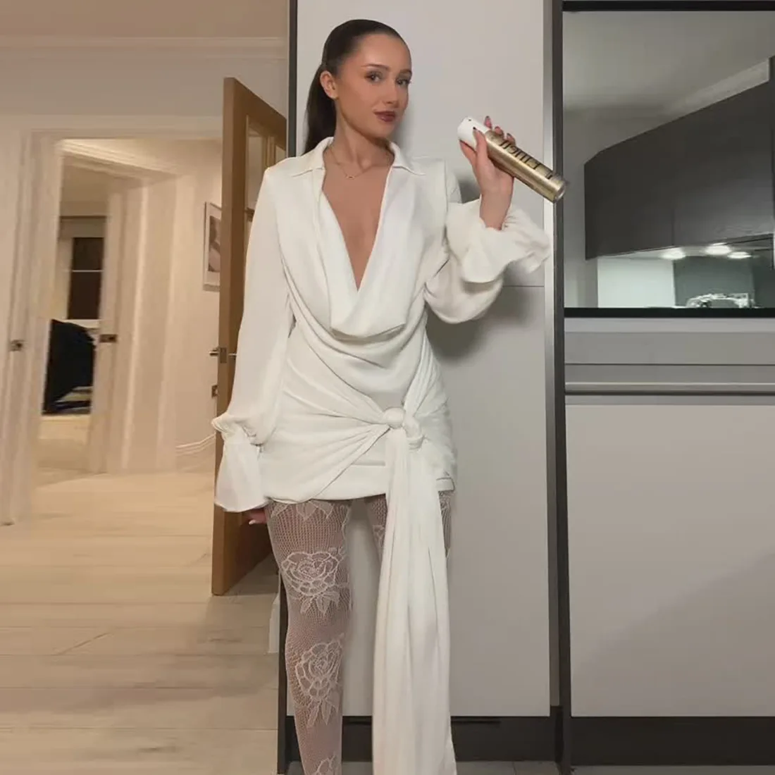 Robe moulante à manches longues et col en v profond pour femme, nouvelle mode d'automne, couleur unie, élégante et Sexy