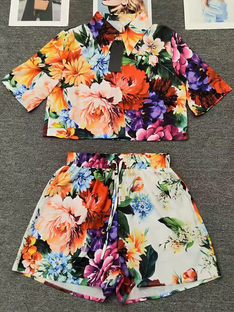 

Spring/Summer 2025 New Women's Pants Flower Printed Open Waist Shirt Top Elastic Waist Wide Leg Shorts temperament Two-piece sui