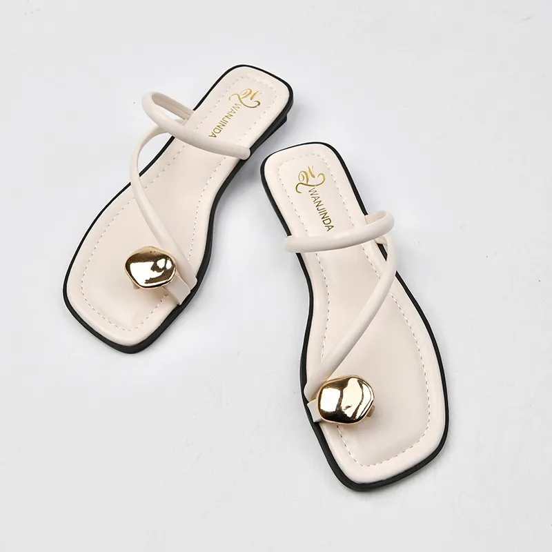 Metal Decoration Sandals Woman Luxury Flip Flops Beach Sandal Mules Low Heel Slip on Women Slippers Summer Ladies Elegant Slides