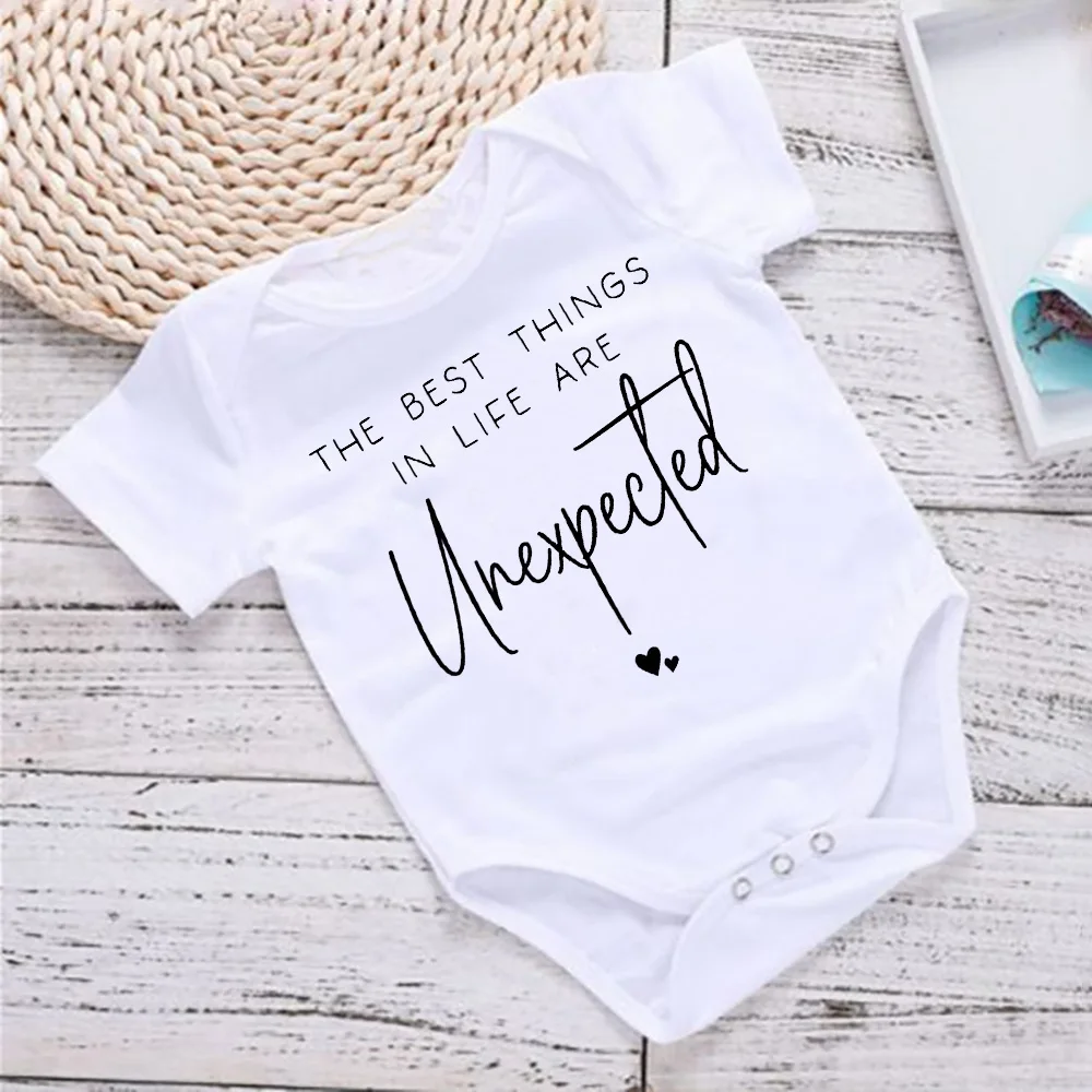 The Best Things in Life Are Unexpected Printed Baby Romper Pregnancy Announcement Clothes Newborn Short Sleeve Bodysuit Outfit