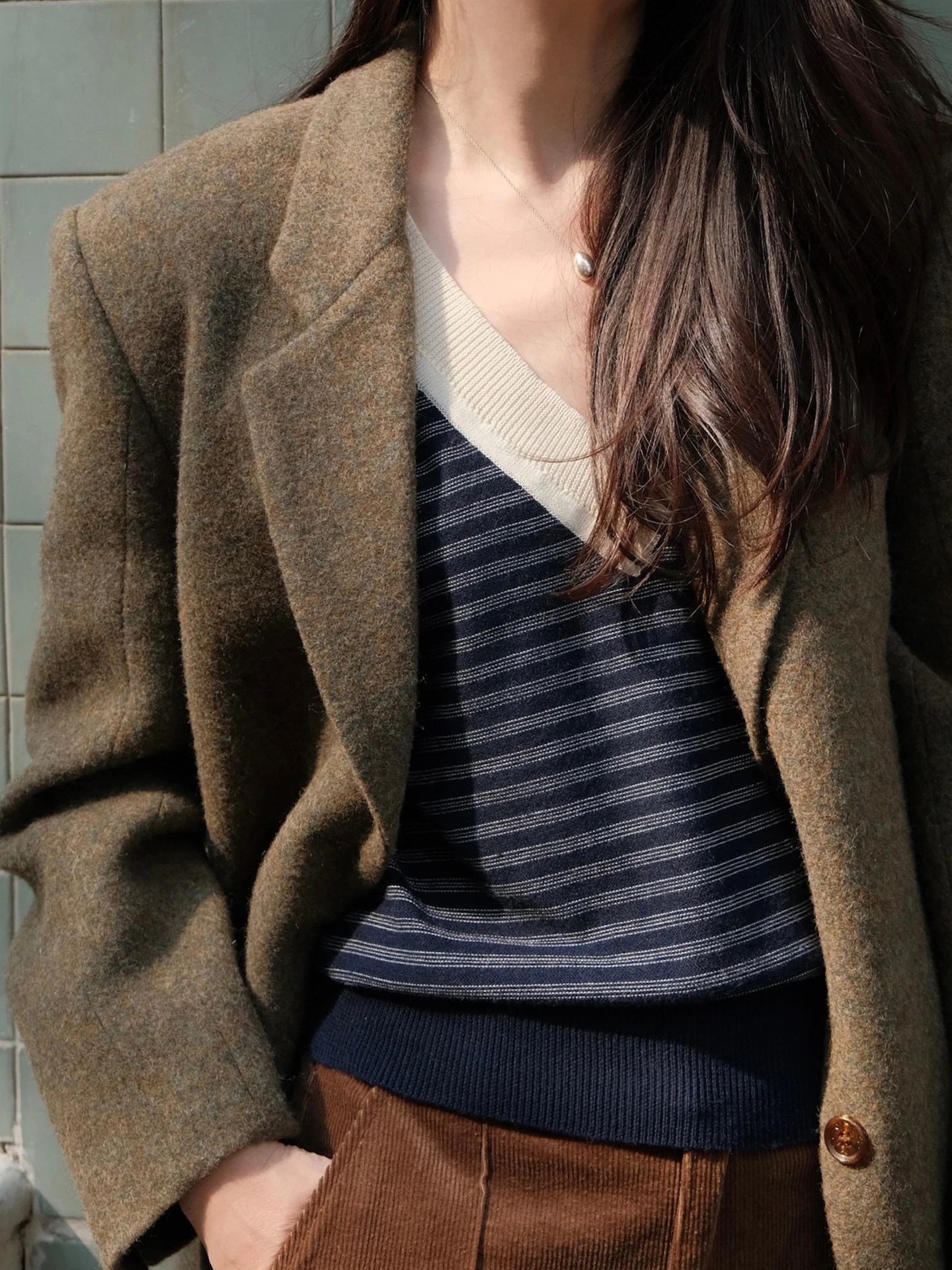 

Женская трикотажная кофта Kroche с V-образным вырезом и рукавом до локтя, с цветными блоками, осенне-зимняя, синяя в полоску, модная, приталенная, для повседневной носки