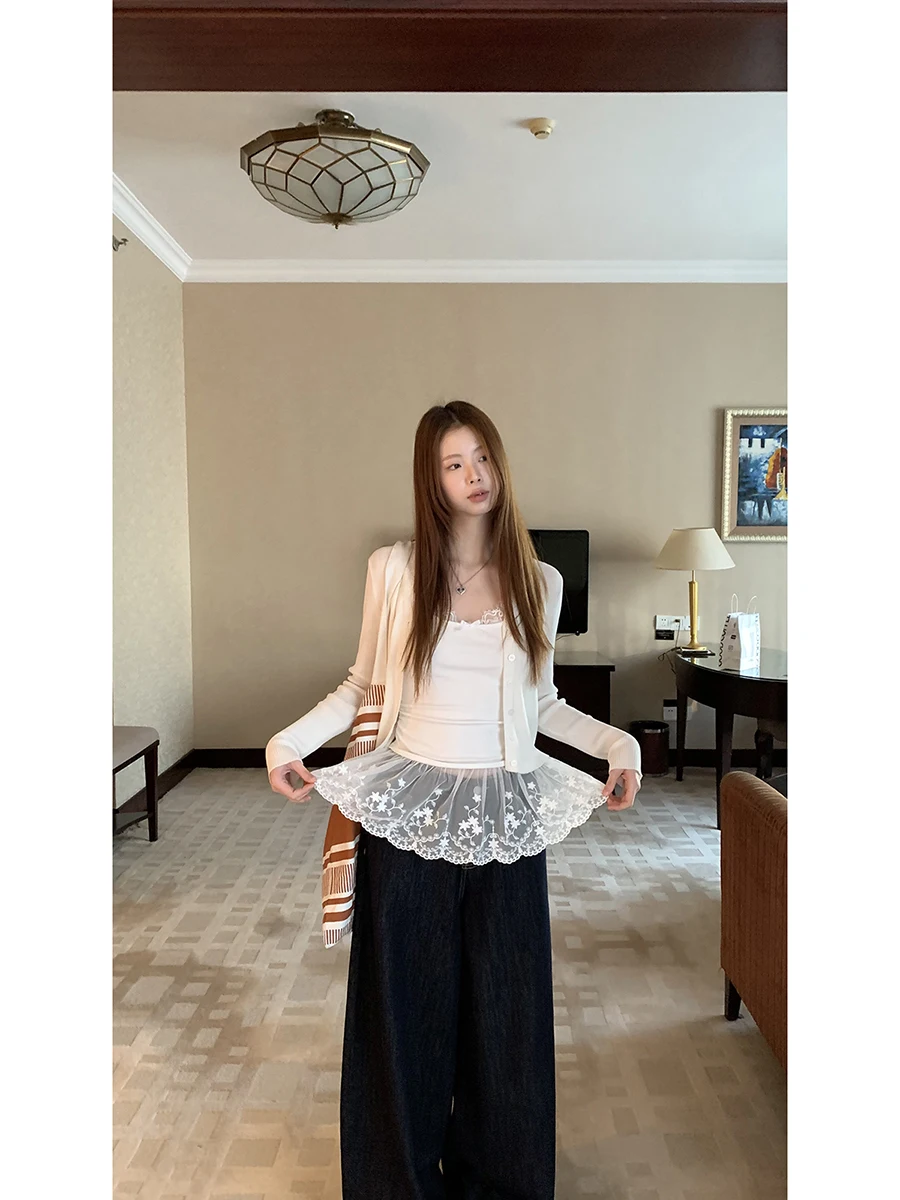 كارديجان أحمر محبوك مفتوح للنساء بتصميم كوري قصير برقبة على شكل V، موضة خريف 2025 الجديدة عالية الجودة بقصة مستقيمة غير رسمية #3